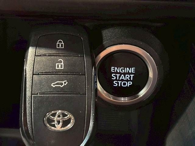 TOYOTA HARRIER 2WD 2023