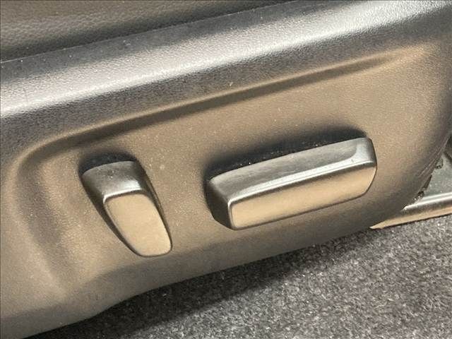 TOYOTA HILUX 4WD 2023