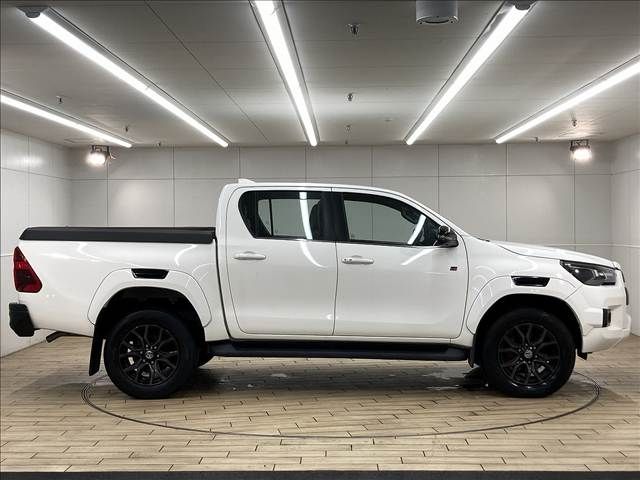 TOYOTA HILUX 4WD 2023