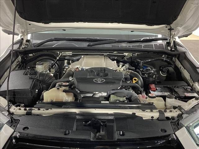 TOYOTA HILUX 4WD 2023