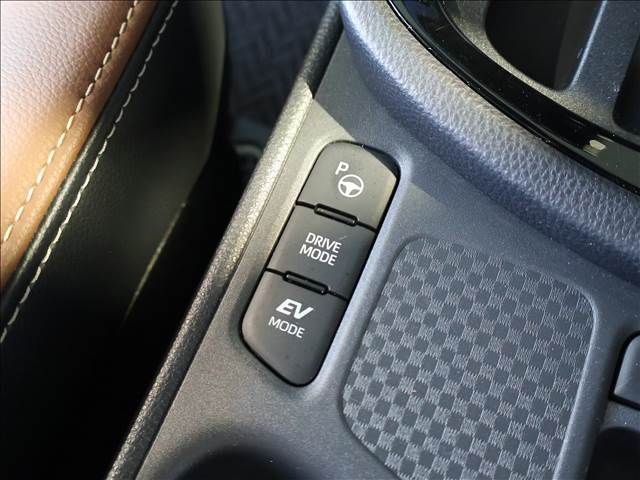 TOYOTA YARIS CROSS HYBRID 2024