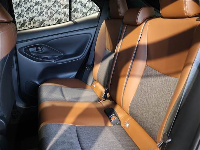 TOYOTA YARIS CROSS HYBRID 2024