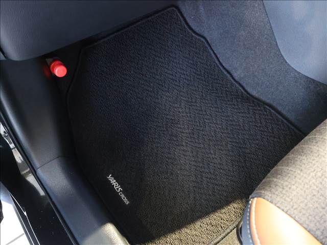 TOYOTA YARIS CROSS HYBRID 2024