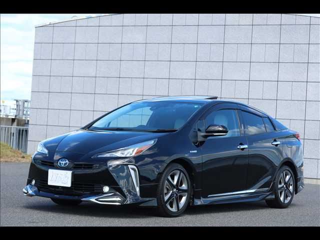 TOYOTA PRIUS 2019