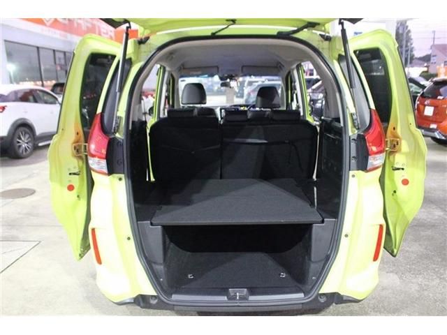 HONDA FREED plus HYBRID 2016