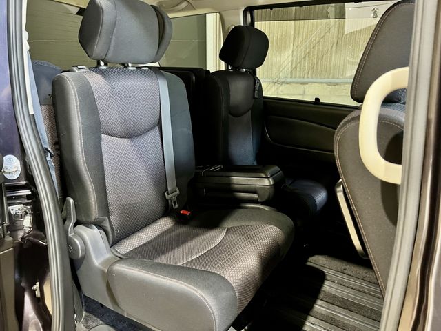 NISSAN SERENA  S-HYBRID 2013