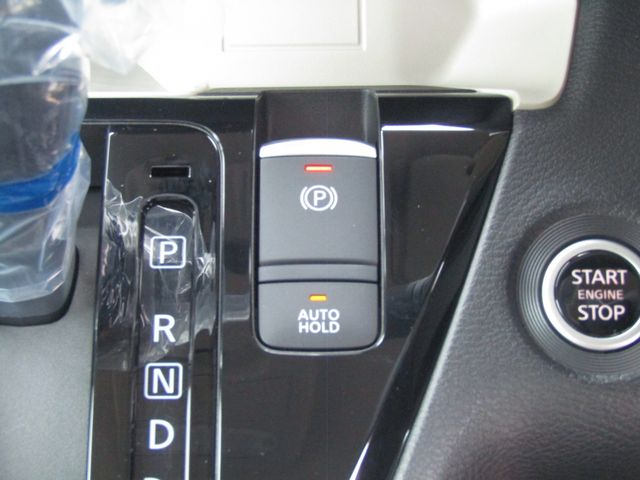 MITSUBISHI DELICA MINI 2025