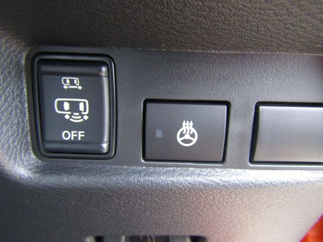 MITSUBISHI DELICA MINI 2025