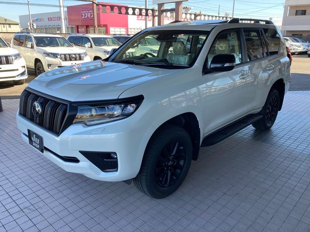 TOYOTA LANDCRUISER PRADO 2022