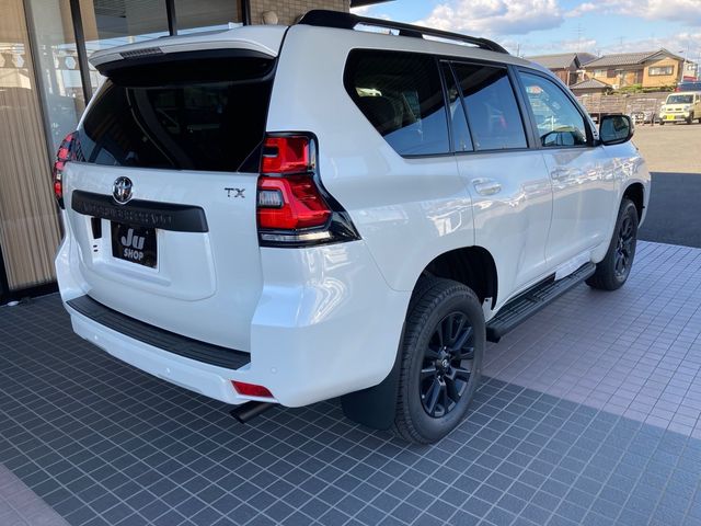 TOYOTA LANDCRUISER PRADO 2022