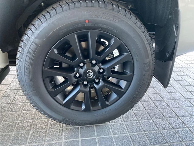 TOYOTA LANDCRUISER PRADO 2022