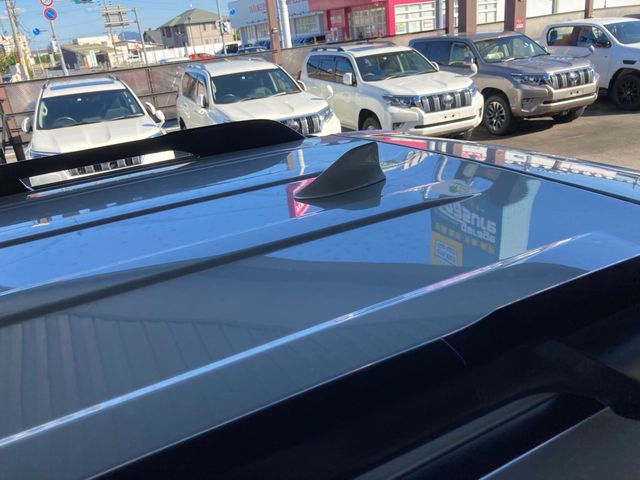 TOYOTA LANDCRUISER PRADO 2022