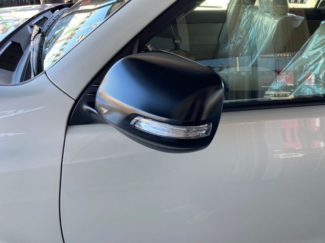 TOYOTA LANDCRUISER PRADO 2022