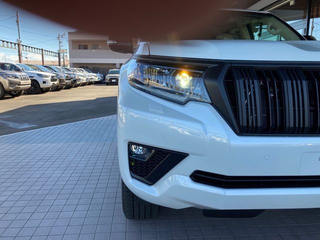 TOYOTA LANDCRUISER PRADO 2022