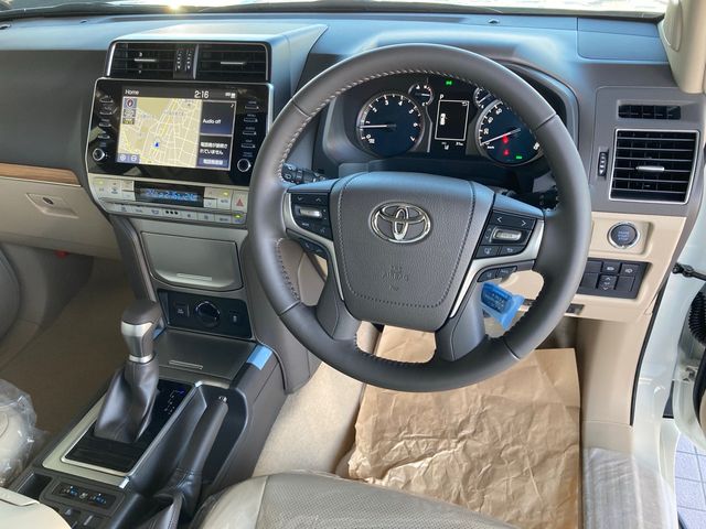 TOYOTA LANDCRUISER PRADO 2022