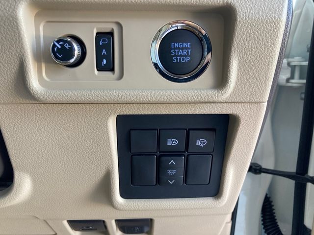 TOYOTA LANDCRUISER PRADO 2022