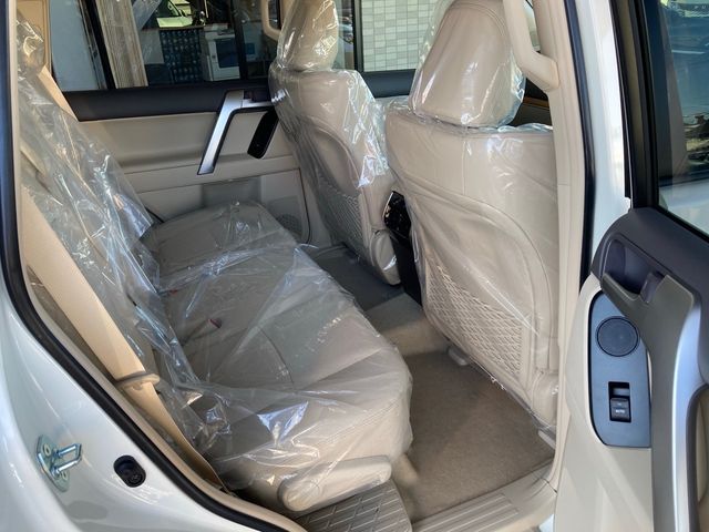 TOYOTA LANDCRUISER PRADO 2022