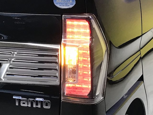 DAIHATSU TANTO CUSTOM 2017