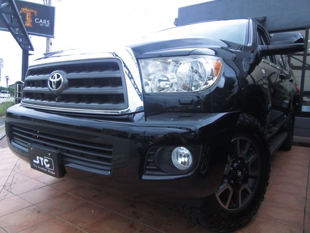 TOYOTA SEQUOIA 4WD 2013