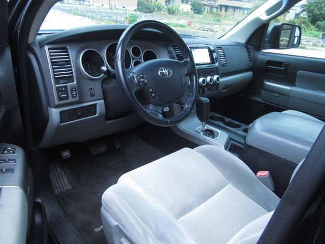 TOYOTA SEQUOIA 4WD 2013