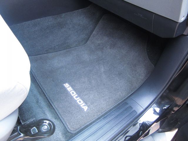 TOYOTA SEQUOIA 4WD 2013