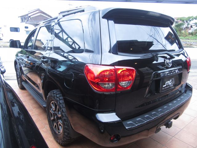 TOYOTA SEQUOIA 4WD 2013