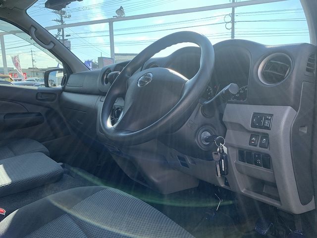 NISSAN CARAVAN van 4WD 2020