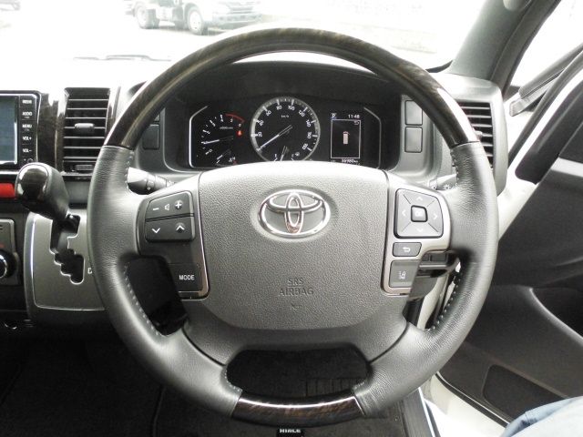 TOYOTA HIACE van 2WD 2020