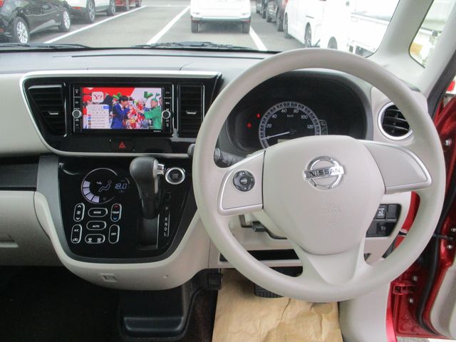 NISSAN DAYZ ROOX 2019