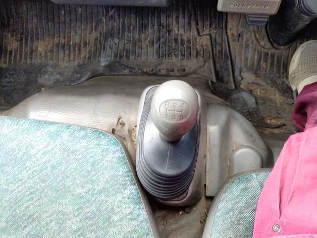 MITSUBISHI CANTER 2001