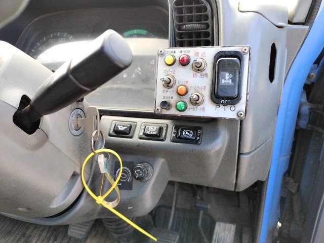 MITSUBISHI CANTER 2001