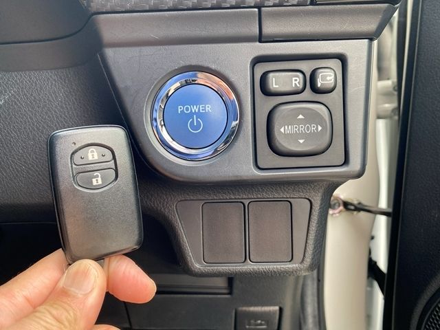 TOYOTA COROLLA FIELDER HYBRID 2014