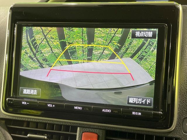 TOYOTA VOXY 4WD 2016