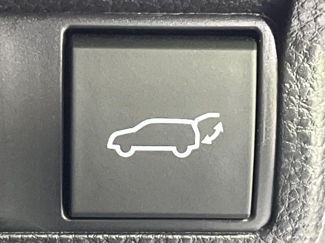 TOYOTA COROLLA CROSS HYBRID 2024