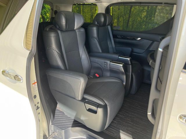 TOYOTA ALPHARD 2019