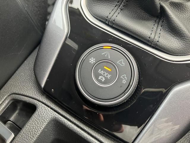 VOLKSWAGEN VOLKSWAGEN T-Roc 2025