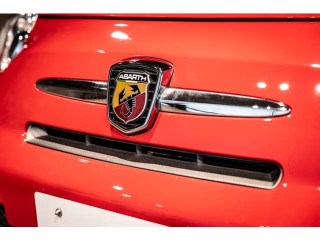 FIAT ABARTH 695 2011