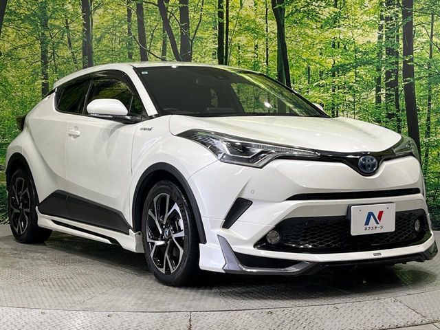TOYOTA C-HR 2017