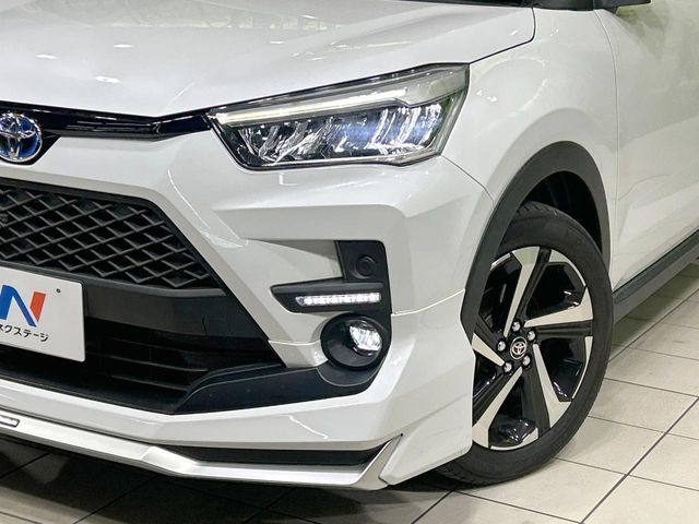 TOYOTA RAIZE HYBRID 2022