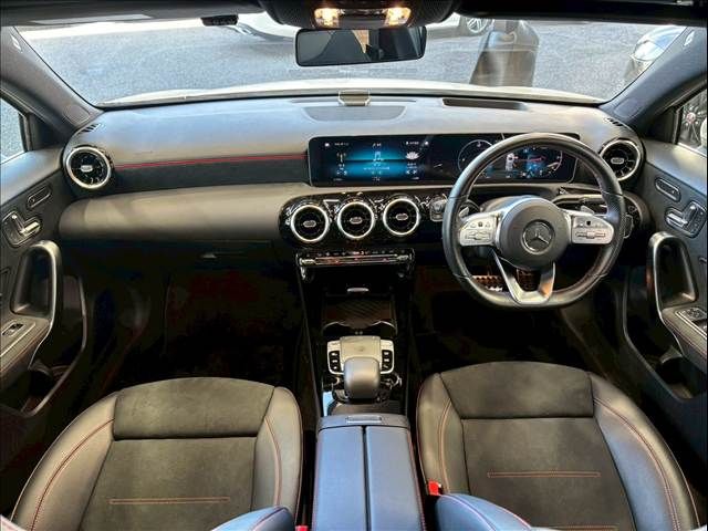 MERCEDES BENZ MERCEDES BENZ A class 2020