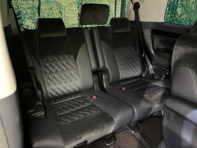 TOYOTA ALPHARD 2017