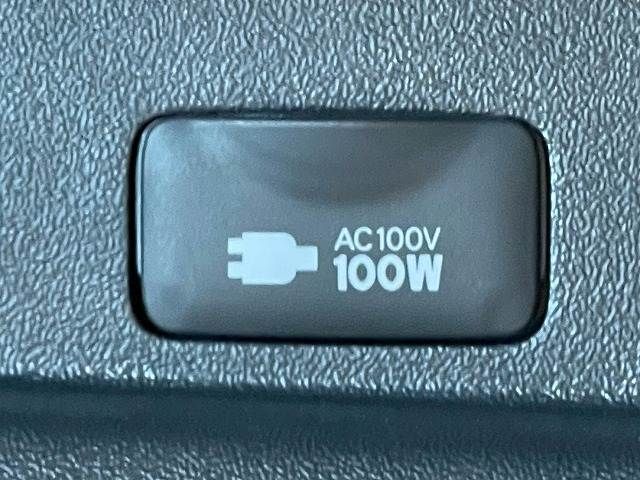 TOYOTA HIACE van 4WD 2025