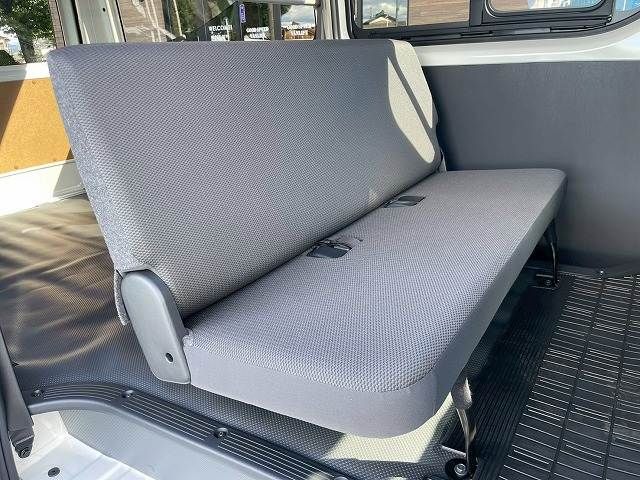 TOYOTA HIACE van 4WD 2025