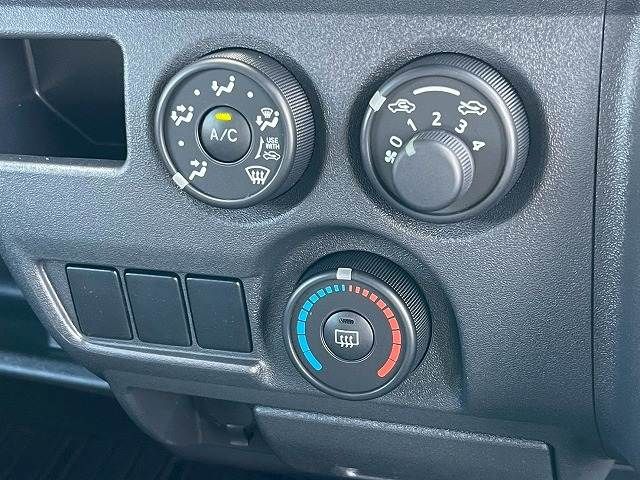 TOYOTA HIACE van 4WD 2025