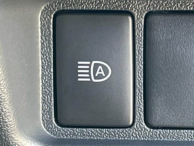 TOYOTA HIACE van 4WD 2025