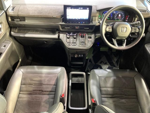 HONDA STEPWAGON e:HEV SPADA 2023