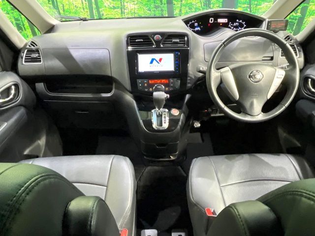 NISSAN SERENA  WG 4WD 2014