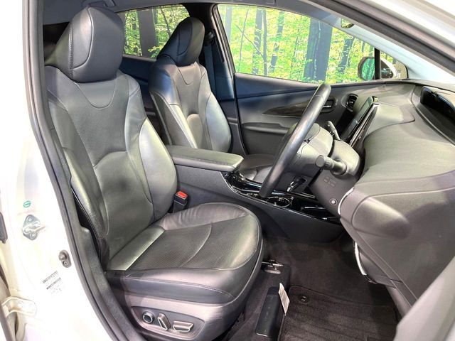 TOYOTA PRIUS PHV 2017