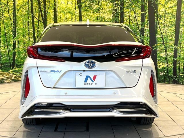 TOYOTA PRIUS PHV 2017