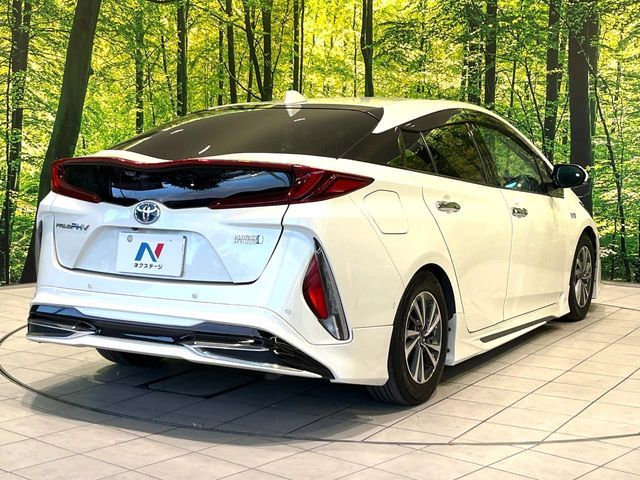 TOYOTA PRIUS PHV 2017